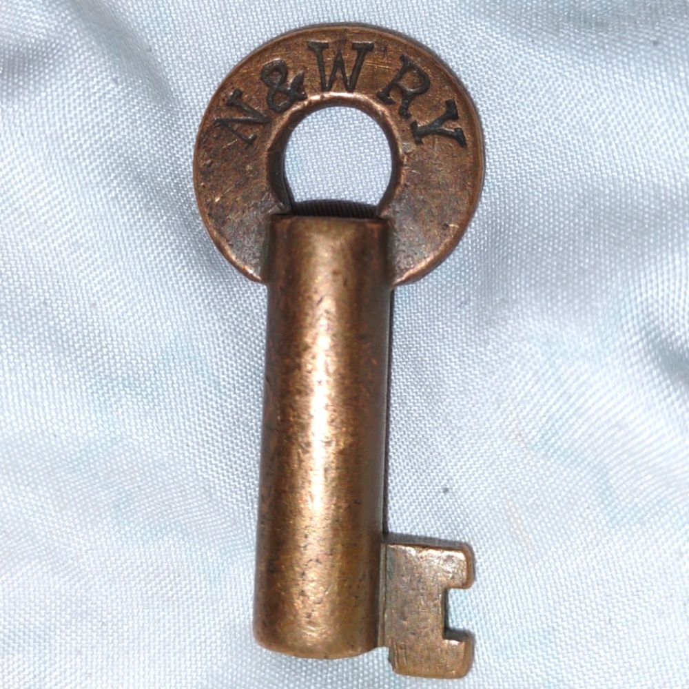 Vintage N&W RY Key